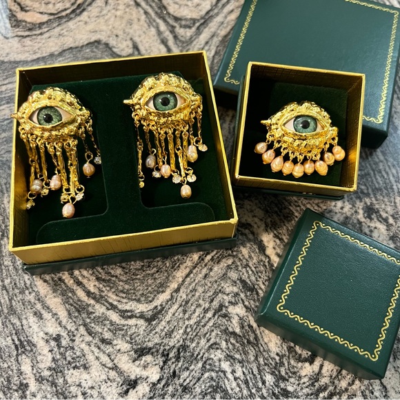 Lovers Eye Victorian Earrings, Women's Vintage Eye Earrings, Baroque-Style - Picture 7 of 13